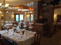 En restaurant eller et andet spisested på Auberge Carcajou