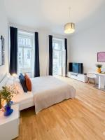 TV a/nebo společenská místnost v ubytování TurnKey I Wenceslas Square Apartments