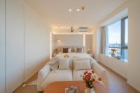 John's Apartmentにあるベッド