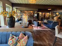Posezení v ubytování Skogstad Hotel - Unike Hoteller