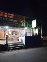 Restaurace v ubytování Lanka Bangla Inn - Wee Group