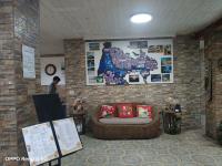 Un lugar para sentarse en R2R Bayview Inn