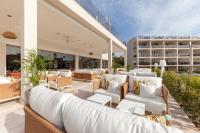 Posedenie v ubytovaní Zafiro Palace Palmanova