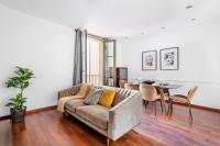 A seating area at Ronda Sant Pere Private City Center 3Bedroom Suite C