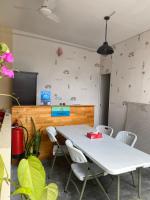 Kuchyň nebo kuchyňský kout v ubytování Maavaharu Guest House Himmafushi