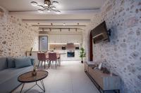 Kuchyňa alebo kuchynka v ubytovaní Philikon Luxury Suites