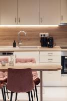 Kuchyňa alebo kuchynka v ubytovaní Philikon Luxury Suites