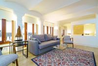 A seating area at Valencia Luxury - Boutique Redonda