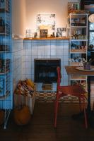 TV a/nebo společenská místnost v ubytování Köpmans Boutique Hotel & Bistro