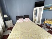 Postel nebo postele na pokoji v ubytování Santa Isabel Low Cost Rooms in private house