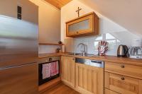 Kuchyň nebo kuchyňský kout v ubytování Vineyard cottage Škatlar 3