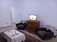 TV a/nebo společenská místnost v ubytování New Heliopolis apartment