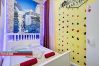 Posteľ alebo postele v izbe v ubytovaní Little Americas Main Street Apartments