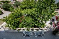 Zahrada ubytování Family friendly apartments with a swimming pool Palit, Rab - 4990