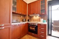 Kuchyňa alebo kuchynka v ubytovaní Luxury 2br apartment 50m from beach