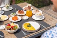 Jídlo v hotelu nebo okolí