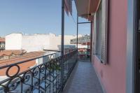 A balcony or terrace at Raffinato e stylish monolocale milanese