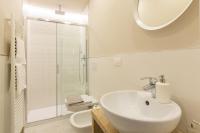 A bathroom at Raffinato e stylish monolocale milanese