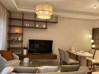 TV a/nebo společenská místnost v ubytování Mynt Stay zed west Residence 2 bedroom E1E293