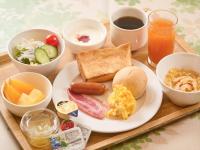 ホテルの敷地内または近くでの食事または食べ物