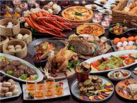 Jídlo v hotelu nebo okolí