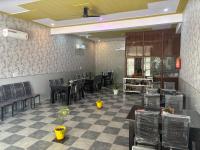 Restaurace v ubytování Hotel Hanuman Palace-450 meter Khatu Shayam Ji Temple