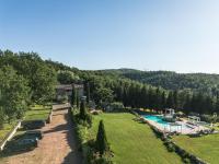 Bazén v ubytovaní Villa Le Polle di Meletro alebo v jeho blízkosti