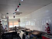 Ресторан / где поесть в Hotel jendri