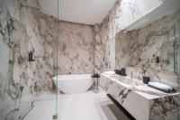 Damas Suites Budapestにあるバスルーム