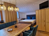 Łóżko lub łóżka w pokoju w obiekcie Apartmenthaus Kristall