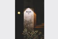 Sleepy House Chiang Raiに飾ってある許可証、賞状、看板またはその他の書類