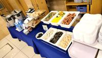 ホテルの敷地内または近くでの食事または食べ物
