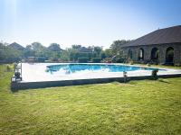 Jawai's Wildness Lodgeの敷地内または近くにあるプール