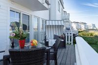 Balkón nebo terasa v ubytování Ferienhaus Strand Hus by Seeblick Ferien ORO, Bestlage am Strand,Sauna,Kamin