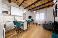TV a/nebo společenská místnost v ubytování BeBarceloner Eixample Apartments - 4 bedrooms