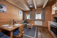 Kuchnia lub aneks kuchenny w obiekcie AUSTRIA APPART - natural Lifestyle Appartements auf der Piste