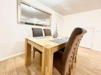 Půdorys ubytování Stay in a lovely home in Kent great for contractor stays