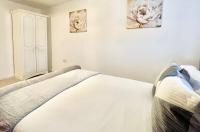 Postel nebo postele na pokoji v ubytování Stay in a lovely home in Kent great for contractor stays