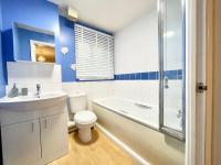 Koupelna v ubytování Stay in a lovely home in Kent great for contractor stays