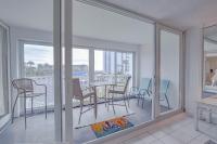 Ein Balkon oder eine Terrasse in der Unterkunft Shoreline Towers #3022