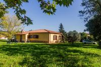 A garden outside Villa Bel Giardino
