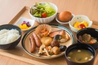 ホテルの敷地内または近くでの食事または食べ物