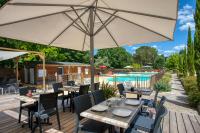 Swimmingpoolen hos eller tæt på Camping du Lac de Grolejac