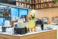 Příslušenství pro přípravu čaje a kávy v ubytování 汀柏岚Ting bai lan, Kunming Changshui International Airport