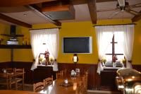TV/trung tâm giải trí tại Penzion, Restaurace Jaro Věšín Brdy