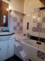 Koupelna v ubytování La Casa Bonita Cercedilla