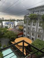 En balkon eller terrasse på YOU - ME home near high - tech metro