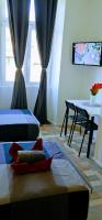 Posteľ alebo postele v izbe v ubytovaní zPula Center Studio Apartments