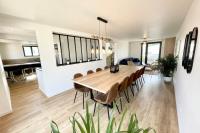 Posedenie v ubytovaní Duplex neuf Hyper Design - Piscine chauffée