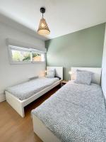 Posteľ alebo postele v izbe v ubytovaní Charmant T3 Ultra cosy Jardin 50m des plages
